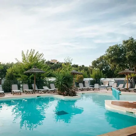 Campingplads Confortable Avec Terrasse - Api-1-52-320 *
