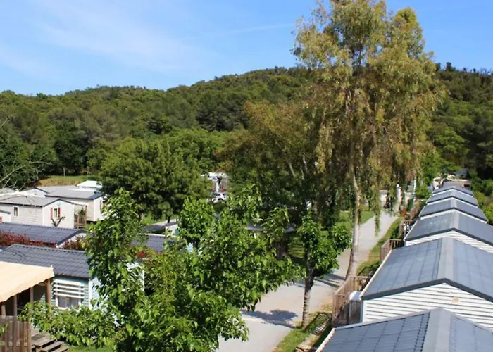 Confortable Avec Terrasse - Api-1-52-320